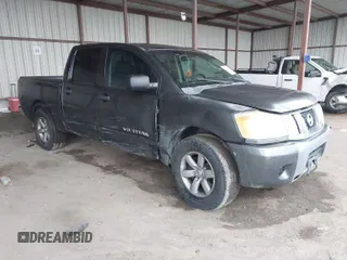 2008 Nissan Titan XE with VIN 1N6BA07D78N355581, listed as a IAAI auction lot 41548234 with 229,729 mi miles. Bid and sale history available at carsss.com. Image 1.