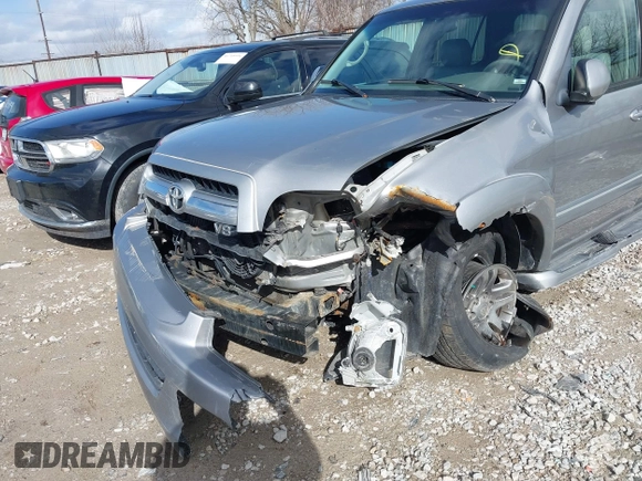 2005 Toyota Sequoia SR5 with VIN 5TDBT44A85S251105, listed as a IAAI auction lot 41728425 with 305,872 mi miles and . Bid and sale history available at DreamBid. Image 12.