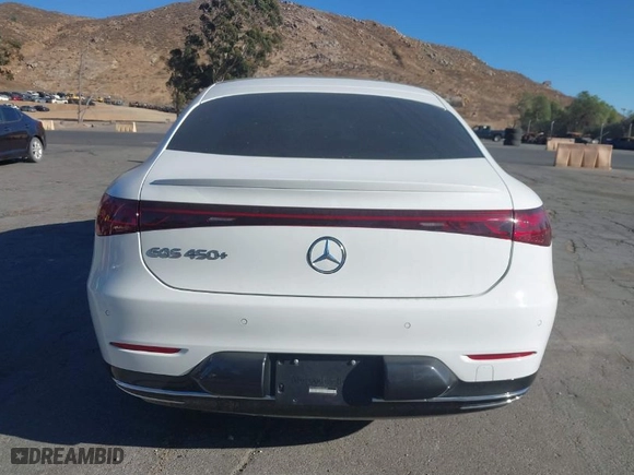 2022 Mercedes-Benz EQS with VIN W1KCG2DB9NA005897, listed as a IAAI auction lot 41321516 with NaN miles. Bid and sale history available at carsss.com. Image 16.