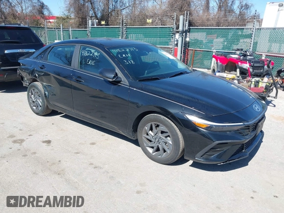 2024 Hyundai Elantra SEL with VIN KMHLM4DG0RU640615, listed as a IAAI auction lot 41822713 with 32,610 mi miles. Bid and sale history available at carsss.com. Image 1.