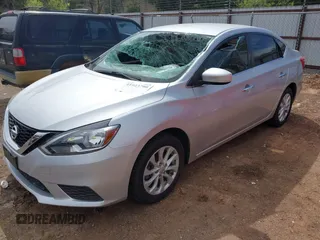 2019 Nissan Sentra SV z VIN 3N1AB7AP2KY296928, wystawiony jako IAAI lot #41923708 z przebiegiem 70 853 mil mil oraz . Historia ofert i sprzedaży dostępna na DreamBid. Obrazek 17.