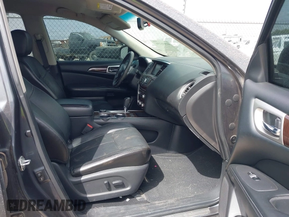 2013 Nissan Pathfinder SL z VIN 5N1AR2MM4DC630445, wystawiony jako IAAI lot #41946196 z przebiegiem 196 192 mil mil oraz . Historia ofert i sprzedaży dostępna na DreamBid. Obrazek 5.