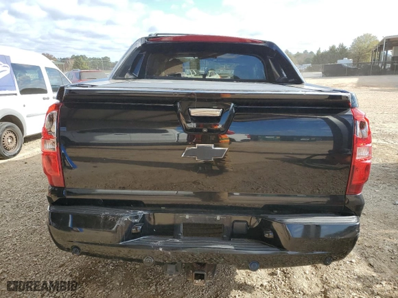 2013 Chevrolet Avalanche LT with VIN 3GNTKFE7XDG241282, listed as a Copart auction lot 81257304 with 189,524 mi miles and Salvage Title. Bid and sale history available at carsss.com. Image 6.