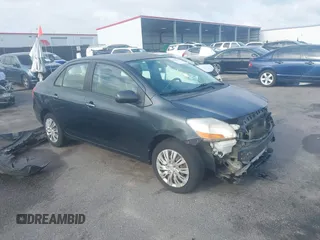 2007 Toyota Yaris с VIN JTDBT923671047842, выставлен на аукционе IAAI как лот 42368112 с пробегом 229 831 миль миль и . История ставок и продаж доступна на DreamBid. Изображение 1.