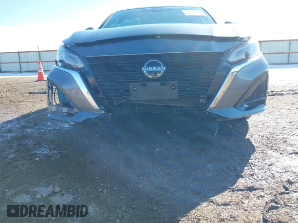 2023 Nissan Altima SL with VIN 1N4BL4EV5PN324057, listed as a IAAI auction lot 41299178 with 47,232 mi miles and . Bid and sale history available at DreamBid. Image 6.