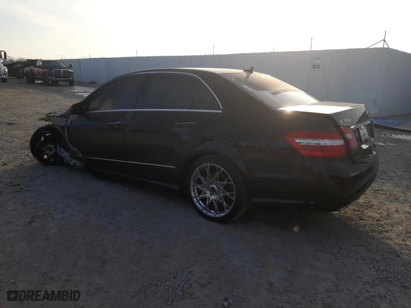 2010 Mercedes-Benz E-Class E 350 Luxury with VIN WDDHF8HB3AA142186, listed as a Copart auction lot 43922395 with 0 mi miles and Salvage Title. Bid and sale history available at carsss.com. Image 2.