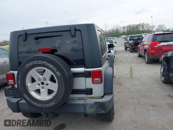2008 Jeep Wrangler Unlimited X with VIN 1J4GA39108L510829, listed as a IAAI auction lot 42069589 with 108,696 mi miles and . Bid and sale history available at DreamBid. Image 17.