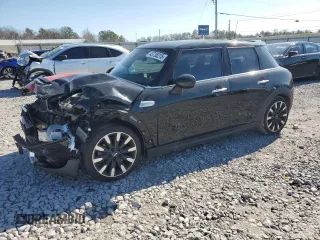 2016 MINI Hardtop 4 Door S z VIN WMWXU3C57G2B67157, wystawiony jako Copart lot #43728215 z przebiegiem 118 995 mil mil oraz Szkody całkowita. Historia ofert i sprzedaży dostępna na DreamBid. Obrazek 1.