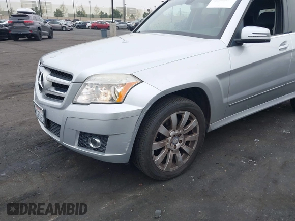 2012 Mercedes-Benz GLK GLK 350 with VIN WDCGG5GB0CF892387, listed as a IAAI auction lot 42031687 with 123,587 mi miles. Bid and sale history available at carsss.com. Image 6.