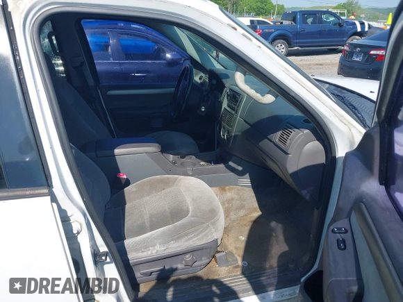 2004 Ford Explorer XLT with VIN 1FMZU73K54UB28990, listed as a IAAI auction lot 42107171 with 213,002 mi miles and . Bid and sale history available at DreamBid. Image 5.