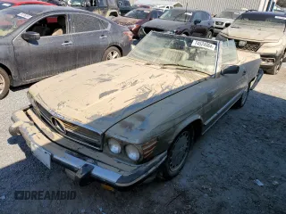 1988 Mercedes-Benz 560 560SL with VIN WDBBA48D8JA079450, listed as a Copart auction lot 74524064 with Not Provided miles and Salvage Title. Bid and sale history available at carsss.com. Image 1.