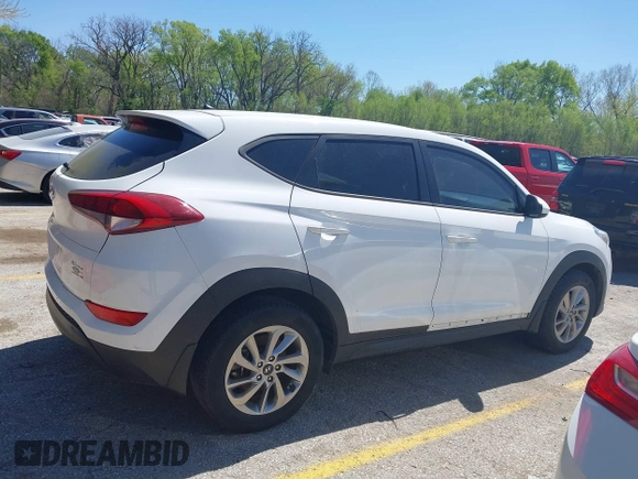 2018 Hyundai Tucson SE with VIN KM8J23A47JU820356, listed as a IAAI auction lot 42016418 with 110,138 mi miles. Bid and sale history available at carsss.com. Image 13.
