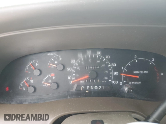 2001 Ford Excursion Limited z VIN 1FMSU43F11EC29369, wystawiony jako Copart lot #58510875 z przebiegiem 229 554 mil mil oraz Tytuł czysty. Historia ofert i sprzedaży dostępna na DreamBid. Obrazek 9.