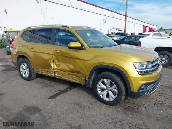 2018 Volkswagen Atlas 3.6L V6 SE with VIN 1V2KR2CA9JC525197, listed as a IAAI auction lot 37875450 with 62,703 mi miles. Bid and sale history available at carsss.com. Image 1.