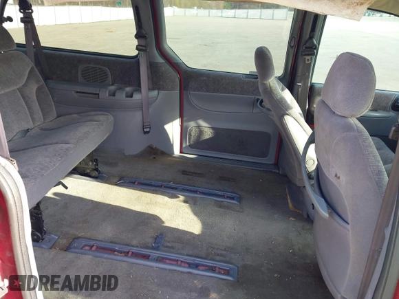 1999 Dodge Caravan SE with VIN 1B4GP44G1XB858372, listed as a IAAI auction lot 41997207 with 179,059 mi miles and . Bid and sale history available at carsss.com. Image 8.