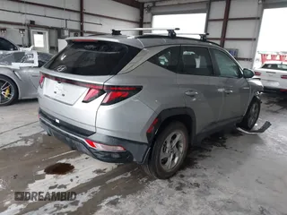 2024 Hyundai Tucson SEL with VIN 5NMJB3DE5RH372985, listed as a IAAI auction lot 41286639 with 10,920 mi miles and . Bid and sale history available at DreamBid. Image 4.