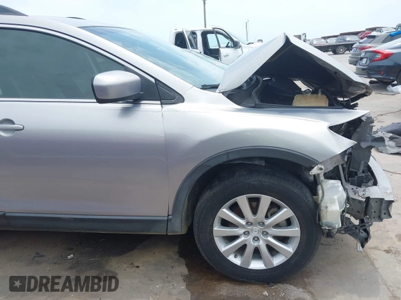 2008 Mazda CX-9 Touring z VIN JM3TB28A080156476, wystawiony jako IAAI lot #42244101 z przebiegiem 274 286 mil mil oraz . Historia ofert i sprzedaży dostępna na DreamBid. Obrazek 19.
