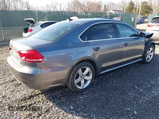 2012 Volkswagen Passat SE z VIN 1VWBH7A32CC054225, wystawiony jako IAAI lot #41874765 z przebiegiem 161 269 mil mil oraz . Historia ofert i sprzedaży dostępna na DreamBid. Obrazek 4.