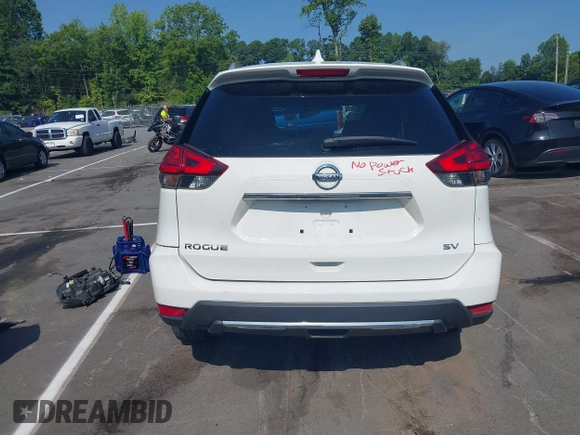 2017 Nissan Rogue SV с VIN KNMAT2MT2HP559659, выставлен на аукционе IAAI как лот 42623822 с пробегом 107 304 миль миль и . История ставок и продаж доступна на DreamBid. Изображение 15.
