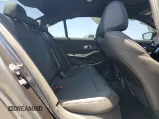 2021 BMW 3 Series 330i с VIN 3MW5R1J0XM8B95808, выставлен на аукционе Copart как лот 57659285 с пробегом 54 747 миль миль и Списание • Salvage title. История ставок и продаж доступна на DreamBid. Изображение 10.