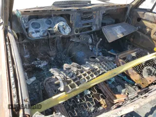 1972 Chevrolet Blazer z VIN CKE182F169586, wystawiony jako Copart lot #53123225 z przebiegiem Nie podano mil oraz Szkoda całkowita • Salvage title. Historia ofert i sprzedaży dostępna na DreamBid. Obrazek 8.