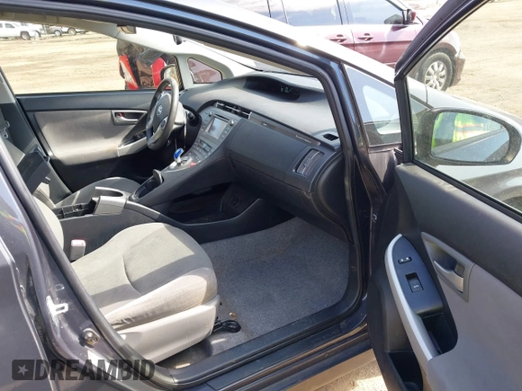 2013 Toyota Prius with VIN JTDKN3DPXD3034972, listed as a IAAI auction lot 41814898 with 137,170 mi miles and . Bid and sale history available at DreamBid. Image 5.