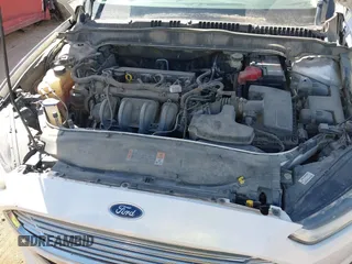 2015 Ford Fusion SE with VIN 3FA6P0H70FR169716, listed as a IAAI auction lot 41920902 with 288,875 mi miles. Bid and sale history available at carsss.com. Image 6.