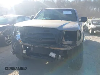 2005 Toyota Tacoma PreRunner with VIN 3TMKU72N75M001102, listed as a IAAI auction lot 41105774 with 233,167 mi miles. Bid and sale history available at carsss.com. Image 6.