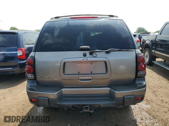 2005 Chevrolet TrailBlazer LT with VIN 1GNDT13S052378804, listed as a Copart auction lot 62047624 with 119,536 mi miles and Salvage Title. Bid and sale history available at DreamBid. Image 6.