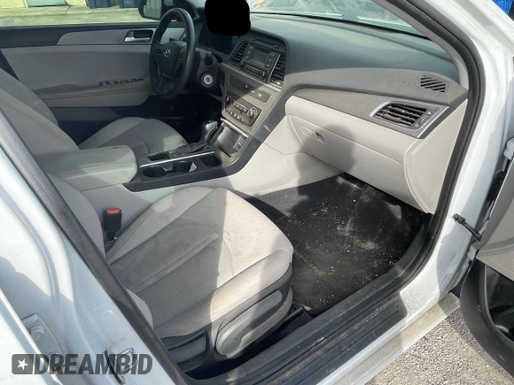 2016 Hyundai Sonata SE with VIN 5NPE24AF8GH402260, listed as a Copart auction lot 54110055 with 218,272 mi miles and Clean Title. Bid and sale history available at carsss.com. Image 5.