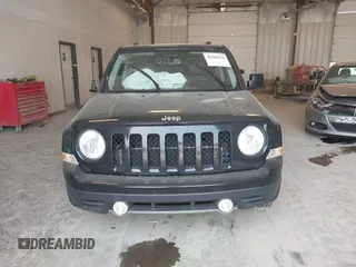 2016 Jeep Patriot Latitude with VIN 1C4NJRFB3GD746204, listed as a IAAI auction lot 42381018 with 89,247 mi miles and . Bid and sale history available at DreamBid. Image 13.