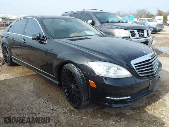 2011 Mercedes-Benz S-Class S 550 with VIN WDDNG7BB4BA389754, listed as a IAAI auction lot 41404074 with 109,209 mi miles. Bid and sale history available at carsss.com. Image 1.