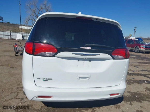 2020 Chrysler Voyager LXI with VIN 2C4RC1DGXLR256863, listed as a IAAI auction lot 41744700 with 86,470 mi miles. Bid and sale history available at carsss.com. Image 17.