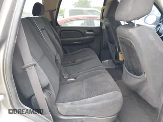 2007 Chevrolet Tahoe LS with VIN 1GNFC13C57R401893, listed as a IAAI auction lot 42046960 with 258,231 mi miles and . Bid and sale history available at DreamBid. Image 8.