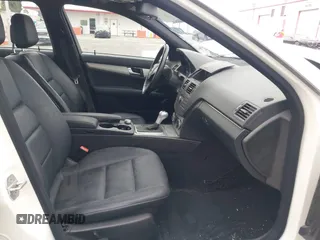 2011 Mercedes-Benz C 300 Sport с VIN WDDGF5EBXBR146530, выставлен на аукционе IAAI как лот 40389541 с пробегом 108 831 миль миль и . История ставок и продаж доступна на DreamBid. Изображение 5.