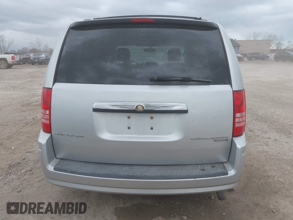 2010 Chrysler Town & Country Touring with VIN 2A4RR5D1XAR195748, listed as a IAAI auction lot 42029882 with 136,905 mi miles. Bid and sale history available at carsss.com. Image 16.