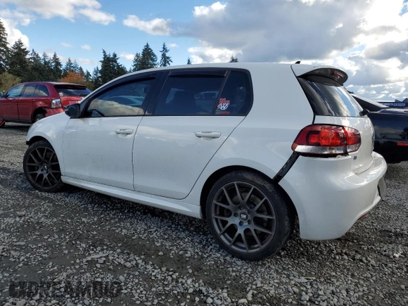 2013 Volkswagen Golf с VIN WVWPF7AJ9DW032137, выставлен на аукционе Copart как лот 75958304 с пробегом 151 021 миль миль и Списание • Salvage title. История ставок и продаж доступна на DreamBid. Изображение 2.