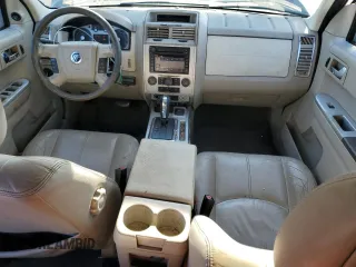 2008 Mercury Mariner with VIN 4M2CU29H68KJ36634, listed as a Copart auction lot 84690984 with 233,490 mi miles and Salvage Title. Bid and sale history available at carsss.com. Image 8.