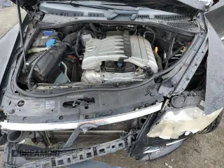 2008 Volkswagen Touareg V6 z VIN WVGLE77L28D026719, wystawiony jako Copart lot #48539225 z przebiegiem Nie podano mil oraz Szkoda całkowita • Salvage title. Historia ofert i sprzedaży dostępna na DreamBid. Obrazek 12.