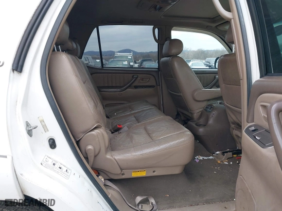 2004 Toyota Sequoia Limited with VIN 5TDZT38A74S227279, listed as a IAAI auction lot 41569158 with 292,267 mi miles. Bid and sale history available at carsss.com. Image 8.
