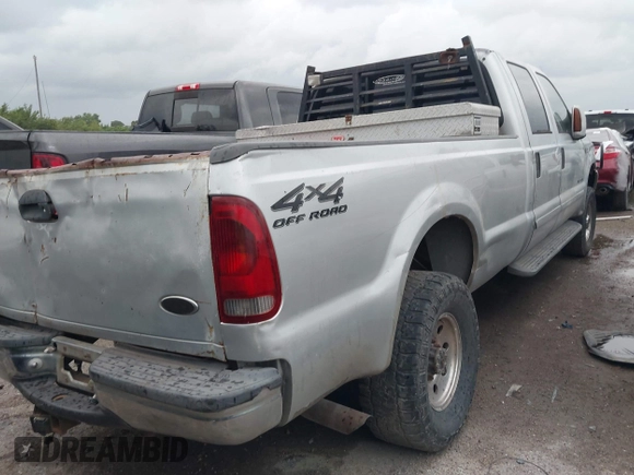 2002 Ford F-350 XL with VIN 1FTSW31F02EB38462, listed as a IAAI auction lot 42088385 with 360,573 mi miles and . Bid and sale history available at DreamBid. Image 4.