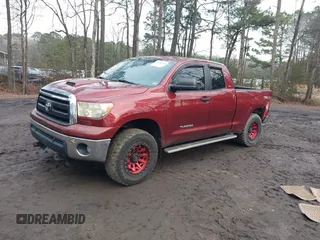 2010 Toyota Tundra 4WD Truck with VIN 5TFUM5F13AX008637, listed as a IAAI auction lot 41458700 with 212,845 mi miles. Bid and sale history available at carsss.com. Image 17.