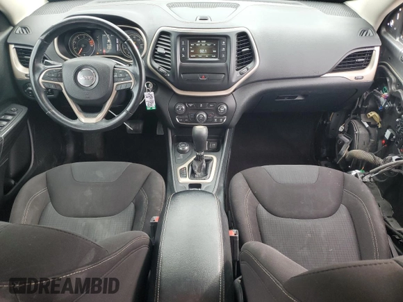 2016 Jeep Cherokee Altitude z VIN 1C4PJMCB7GW308936, wystawiony jako Copart lot #59229035 z przebiegiem 124 087 mil mil oraz Szkoda całkowita • Salvage title. Historia ofert i sprzedaży dostępna na DreamBid. Obrazek 8.