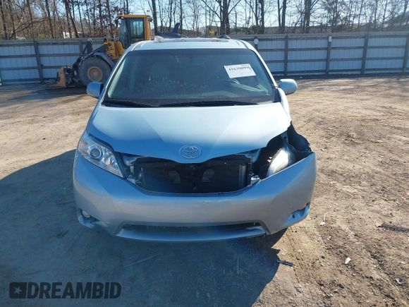 2017 Toyota Sienna XLE Auto Access Seat with VIN 5TDYZ3DCXHS767278, listed as a IAAI auction lot 41639093 with 87,775 mi miles and . Bid and sale history available at DreamBid. Image 12.