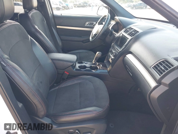 2018 Ford Explorer XLT with VIN 1FM5K7DH0JGB04338, listed as a IAAI auction lot 39979050 with 40,188 mi miles and . Bid and sale history available at DreamBid. Image 5.