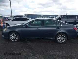2011 Lexus ES with VIN JTHBK1EG2B2427474, listed as a IAAI auction lot 41971812 with 289,845 mi miles. Bid and sale history available at carsss.com. Image 14.