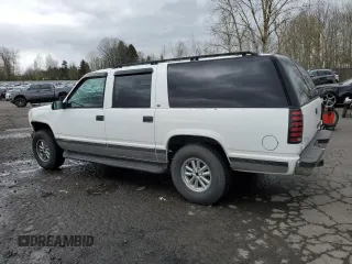 1996 Chevrolet Suburban with VIN 1GNFK16R5TJ381317, listed as a Copart auction lot 50214885 with 2,534,495 mi miles and Salvage Title. Bid and sale history available at carsss.com. Image 2.