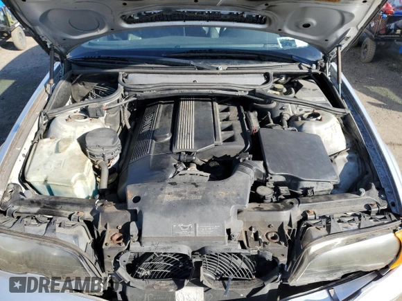 2001 BMW 3 Series 330Ci with VIN WBABS53431JU80364, listed as a Copart auction lot 48250845 with 231,367 mi miles and Non Repairable. Bid and sale history available at carsss.com. Image 11.