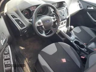 2012 Ford Focus SE z VIN 1FAHP3K28CL298448, wystawiony jako Copart lot #57852505 z przebiegiem 163 707 mil mil oraz Szkody całkowita. Historia ofert i sprzedaży dostępna na DreamBid. Obrazek 8.