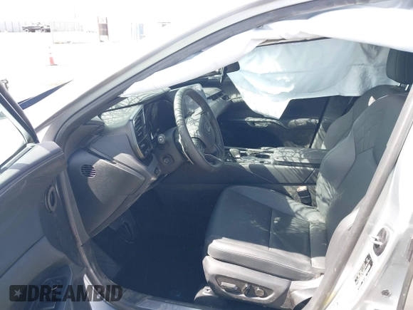 2024 Lexus RX 350 z VIN 2T2BAMBA0RC049779, wystawiony jako IAAI lot #41701330 z przebiegiem 2 560 mil mil oraz . Historia ofert i sprzedaży dostępna na DreamBid. Obrazek 5.